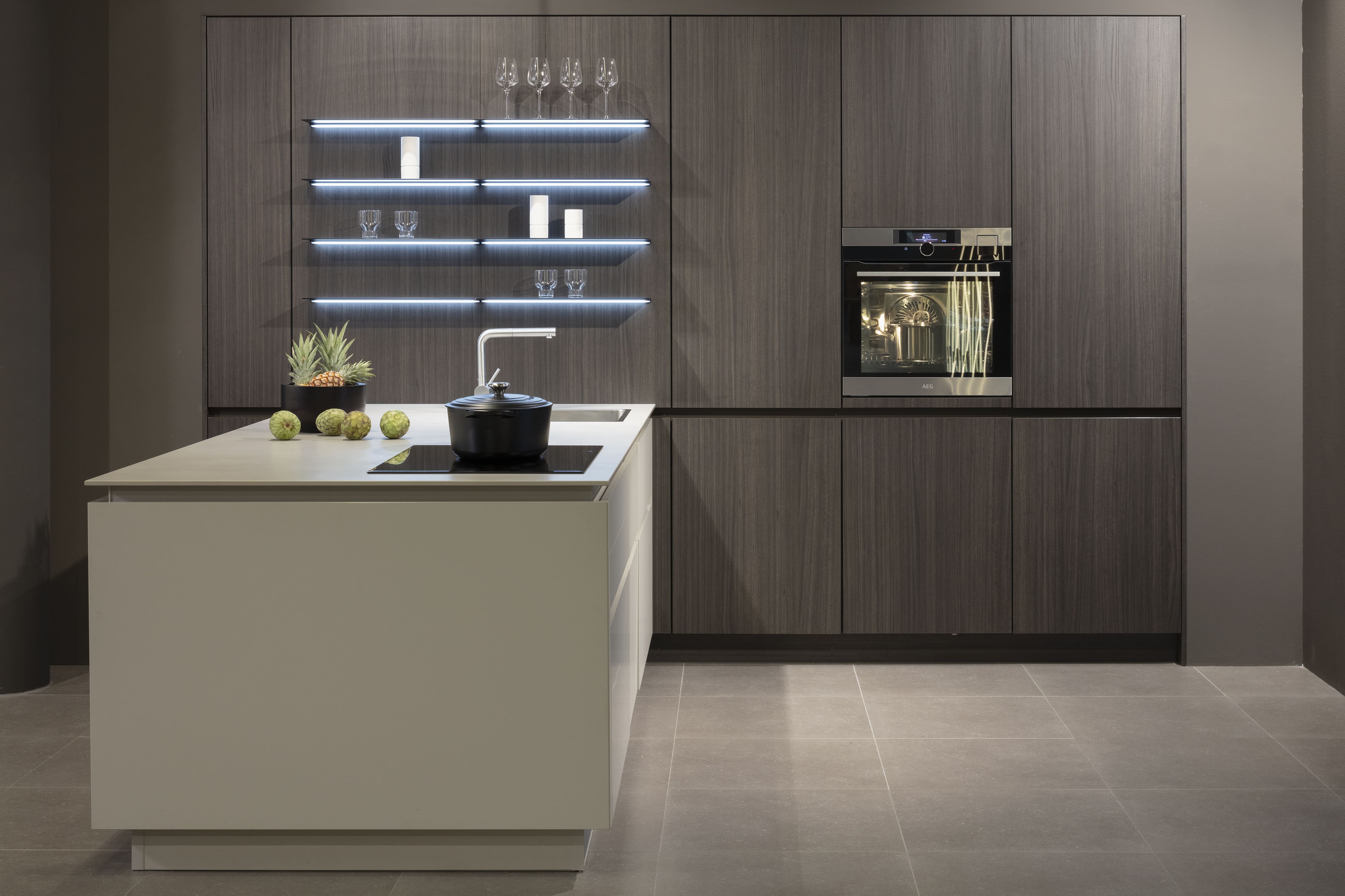 LEICHT BONDI Olivgrau-mit-Holzdekor